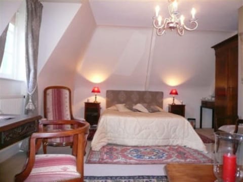 Minibar, individually decorated, individually furnished, desk