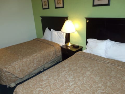 Desk, blackout drapes, iron/ironing board, free WiFi