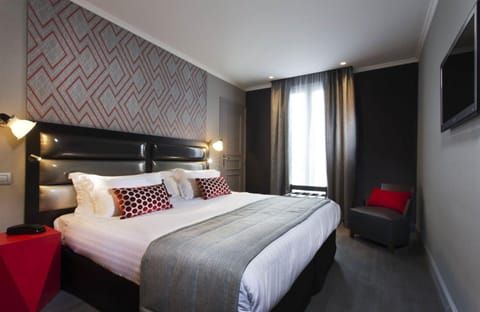 Premium bedding, desk, soundproofing, iron/ironing board