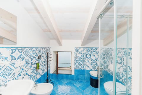 Double Room, Sea View (Depandance) | Bathroom | Free toiletries, hair dryer, bidet, towels