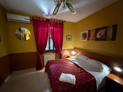 Triple Room, Private Bathroom | In-room safe, desk, soundproofing, free WiFi