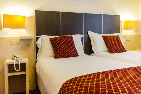 In-room safe, desk, soundproofing, iron/ironing board