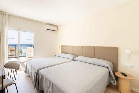 Minibar, in-room safe, desk, blackout drapes