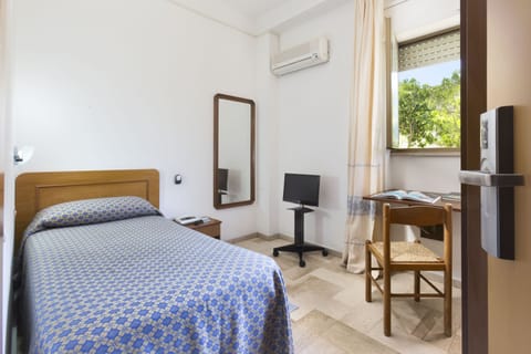 Minibar, in-room safe, desk, soundproofing