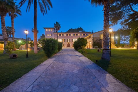 Front of property - evening/night