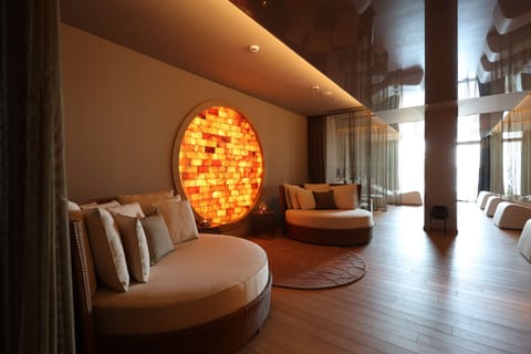 Couples treatment rooms, sauna, massages