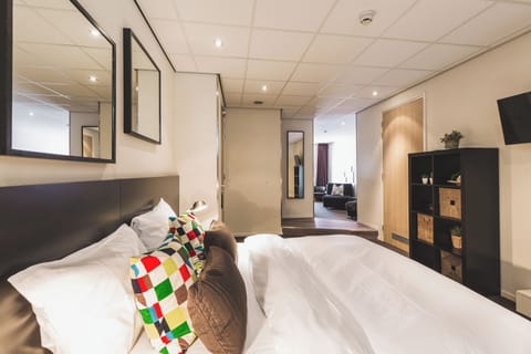 Superior Double Room | Down comforters, in-room safe, desk, iron/ironing board