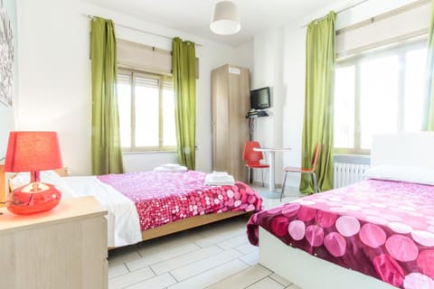 Desk, free WiFi, wheelchair access