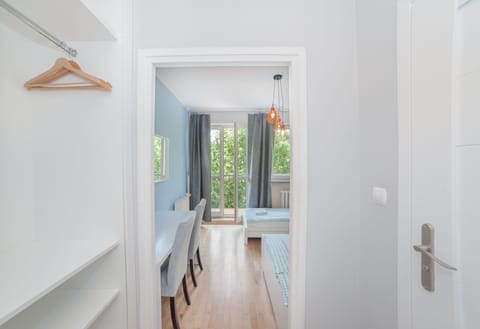 Panoramic Room, 2 Twin Beds, Private Bathroom | Iron/ironing board, bed sheets