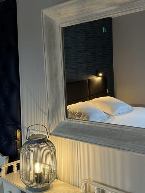 Twin Room | Select Comfort beds, desk, soundproofing, free WiFi