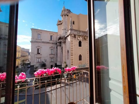 Double Room, Balcony (External Private Bathroom) | Premium bedding, Select Comfort beds, in-room safe, desk