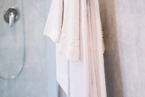 Studio Apartment for 2 people with kitchenette | Bathroom | Free toiletries, hair dryer, bidet, towels