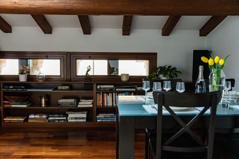 City Apartment, 1 Bedroom | Living area