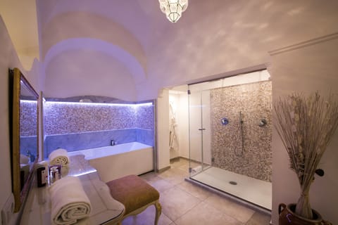 Honeymoon Suite, 1 King Bed, Sea View | Bathroom | Designer toiletries, hair dryer, slippers, bidet