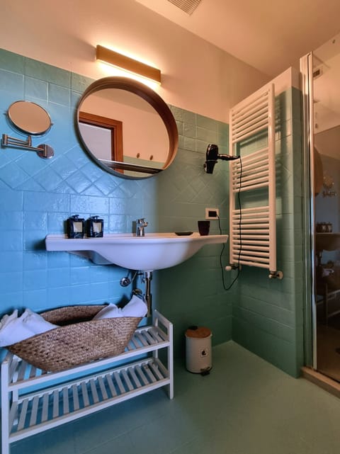 Free toiletries, hair dryer, bidet, towels