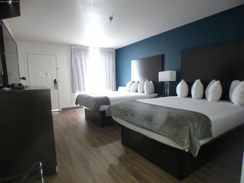 Desk, laptop workspace, blackout drapes, WiFi (free)