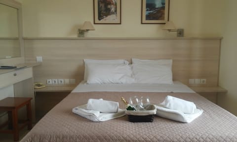 Premium bedding, minibar, in-room safe, desk