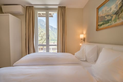 Superior Familienzimmer | Desk, blackout drapes, free WiFi, bed sheets