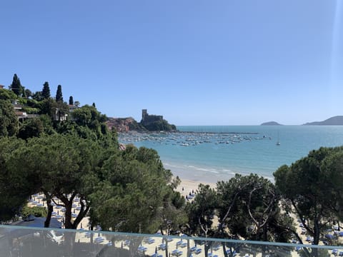 Studio Suite, Sea View | Water view