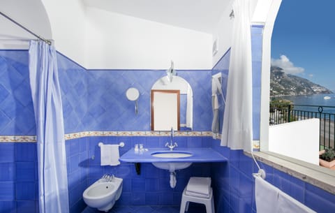 Superior Double Room, Terrace, Sea View | Bathroom | Rainfall showerhead, hair dryer, bidet, towels