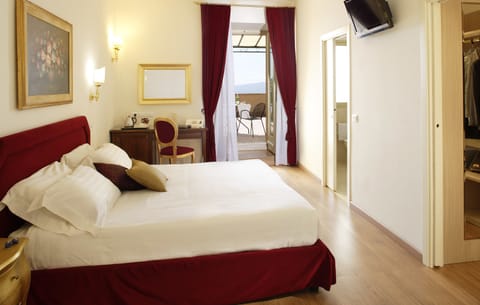 Luxury Double Room | Premium bedding, down comforters, minibar, in-room safe