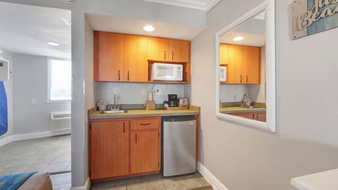 Standard Condo, Kitchenette, Poolside | Private kitchenette | Mini-fridge, microwave, coffee/tea maker, toaster