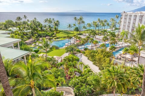 5 outdoor pools, cabanas (surcharge), pool umbrellas