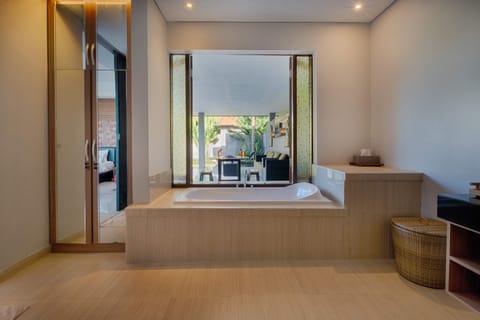 Luxury Villa, 1 Bedroom, Private Pool, Pool View | Deep soaking bathtub