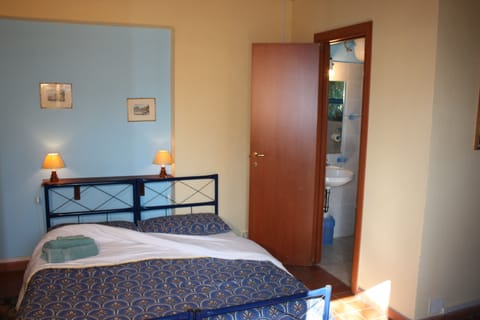 Double or Twin Room | Desk, free cribs/infant beds, rollaway beds, bed sheets