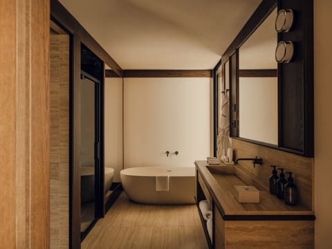 Aethos Suite with Balcony | Bathroom | Free toiletries, hair dryer, bathrobes, slippers