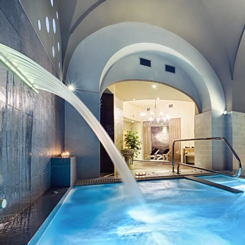Hot stone massages, Swedish massages, Thai massages, massages