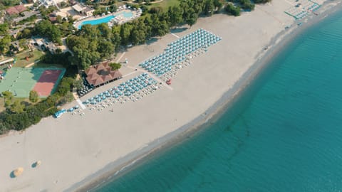 Private beach, sun loungers, beach umbrellas, beach towels