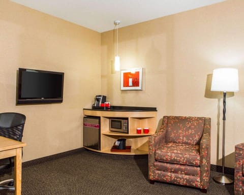 Premium bedding, desk, blackout drapes, iron/ironing board