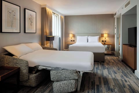 32-inch plasma TV with cable channels, TV