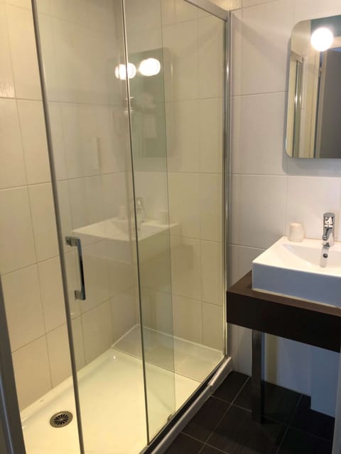 Eco-friendly toiletries, hair dryer, towels