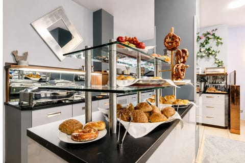 Daily buffet breakfast for a fee