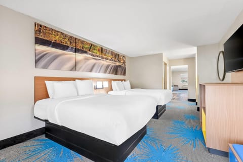 Suite, 2 Queen Beds, Non Smoking | Individually decorated, individually furnished, desk