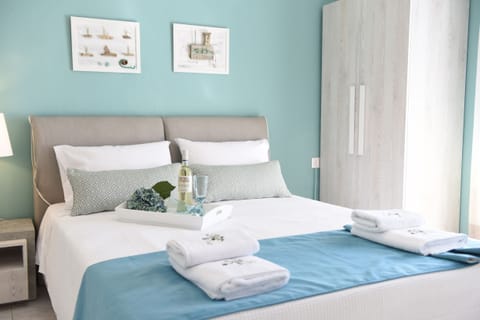 Apartment, 1 Bedroom | Egyptian cotton sheets, soundproofing, iron/ironing board
