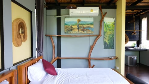 Standard Twin Room | Minibar, soundproofing, free WiFi