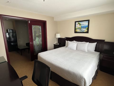 Down comforters, memory foam beds, desk, laptop workspace