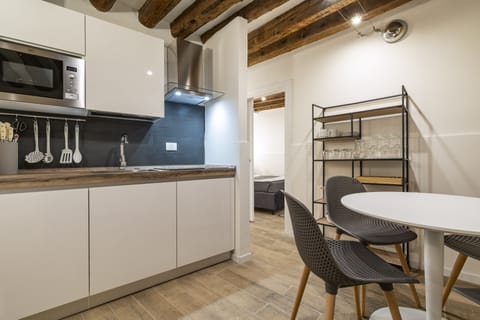 Apartment, 1 Bedroom | Private kitchenette | Full-size fridge, microwave, stovetop, dishwasher