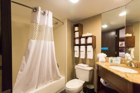 Room, 2 Queen Beds | Bathroom | Free toiletries, hair dryer, towels
