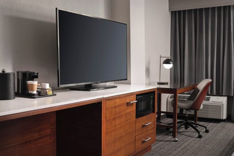 Premium bedding, pillowtop beds, in-room safe, desk