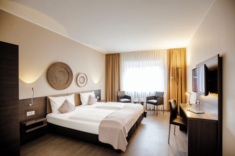 Double Room | Iron/ironing board, free WiFi, bed sheets