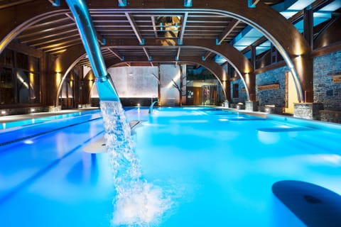 Sauna, hot tub, Turkish bath, body treatments, body scrubs, facials