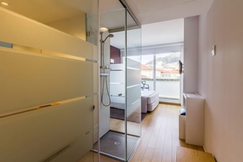 Double Room (With views) | Bathroom | Hair dryer, towels