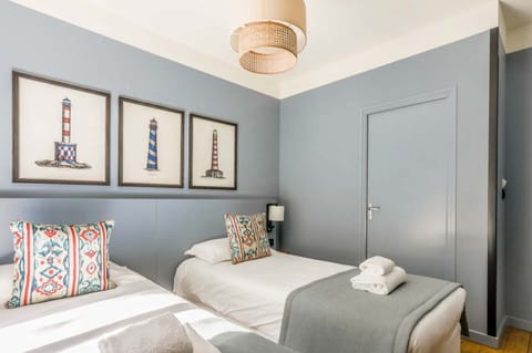 Twin Room | In-room safe, individually decorated, individually furnished, desk