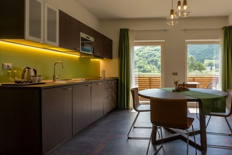 Luxury Suite | Premium bedding, down comforters, minibar, in-room safe