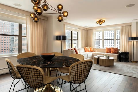 Presidential Suite, 1 Bedroom, Non Smoking | Premium bedding, in-room safe, desk, blackout drapes