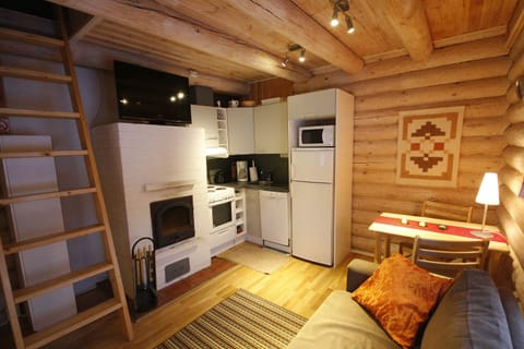 Cabin, Sauna | 1 bedroom, individually decorated, bed sheets